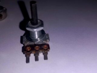 potentiometres WH148 blan
